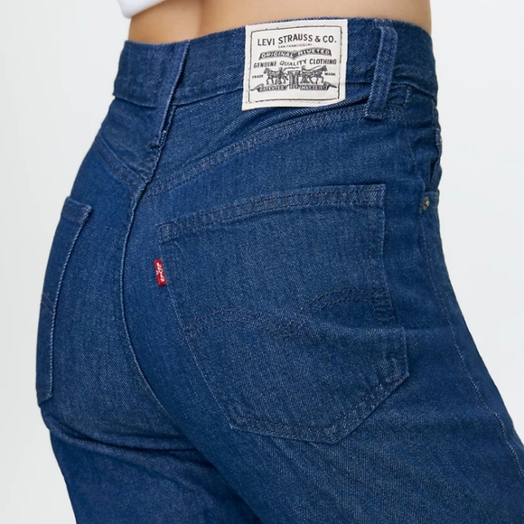 Levi's 70s High Straight Jean - Picture 3 of 9